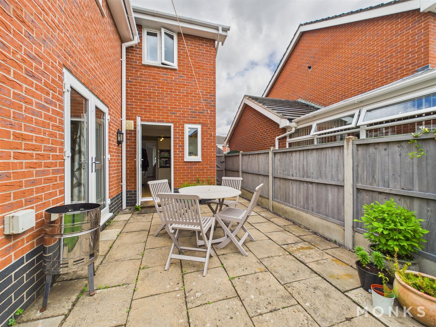 5 Acorn Close, Oswestry, SY11 4PU For Sale